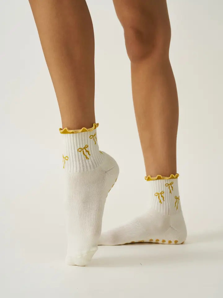 🎀 Bow Ruffle Grip Sock [Gold], Pilates Socks