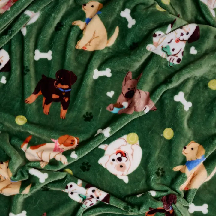 Snuggle Up Plush Blanket–Dog Days