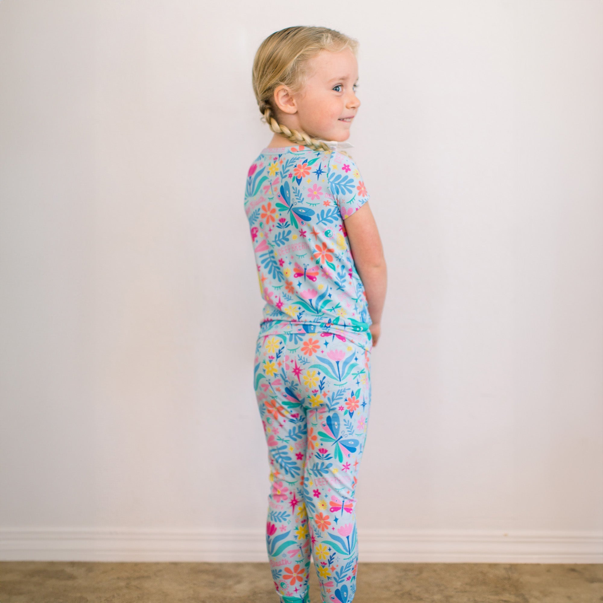 The Second-Skin 2-Piece Short Sleeve Pajama | Om Baby (Light Blue)
