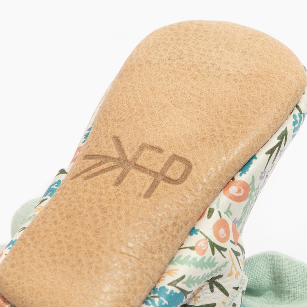 Wallflower Knotted Bow Baby Shoe