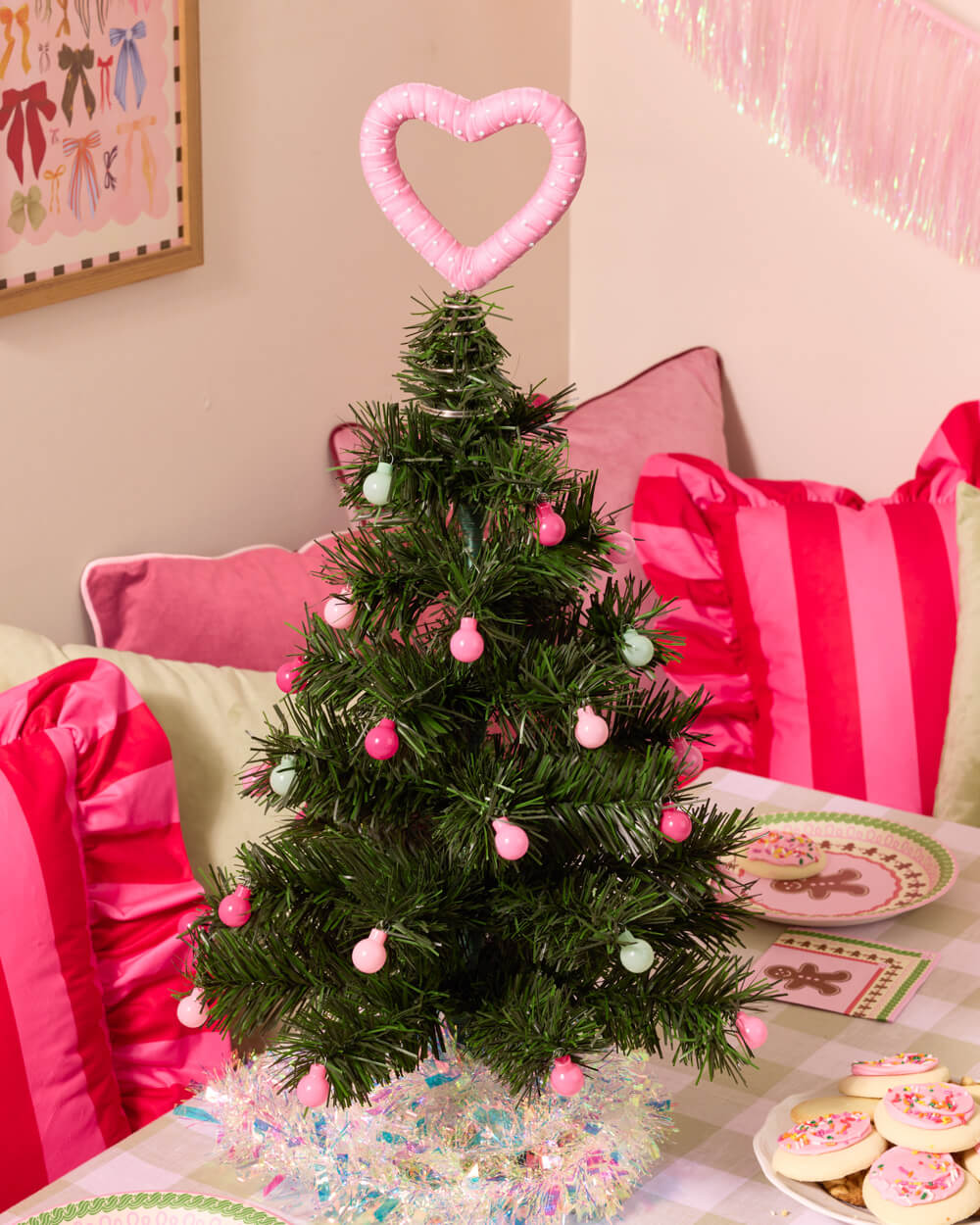 Love & Pearls Treetopper - pink heart treetopper