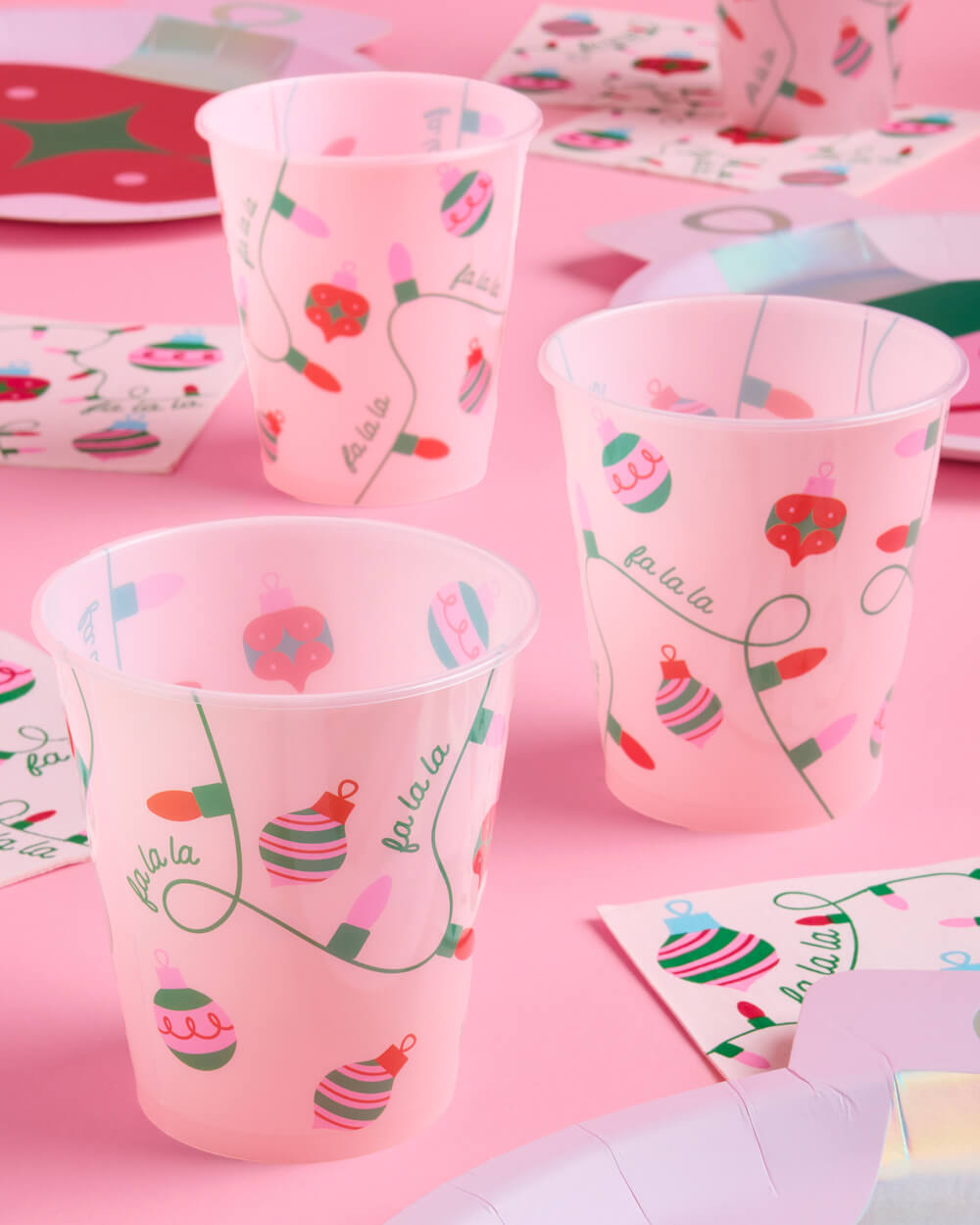 Merry Sipmas Cups - 16 plastic cups